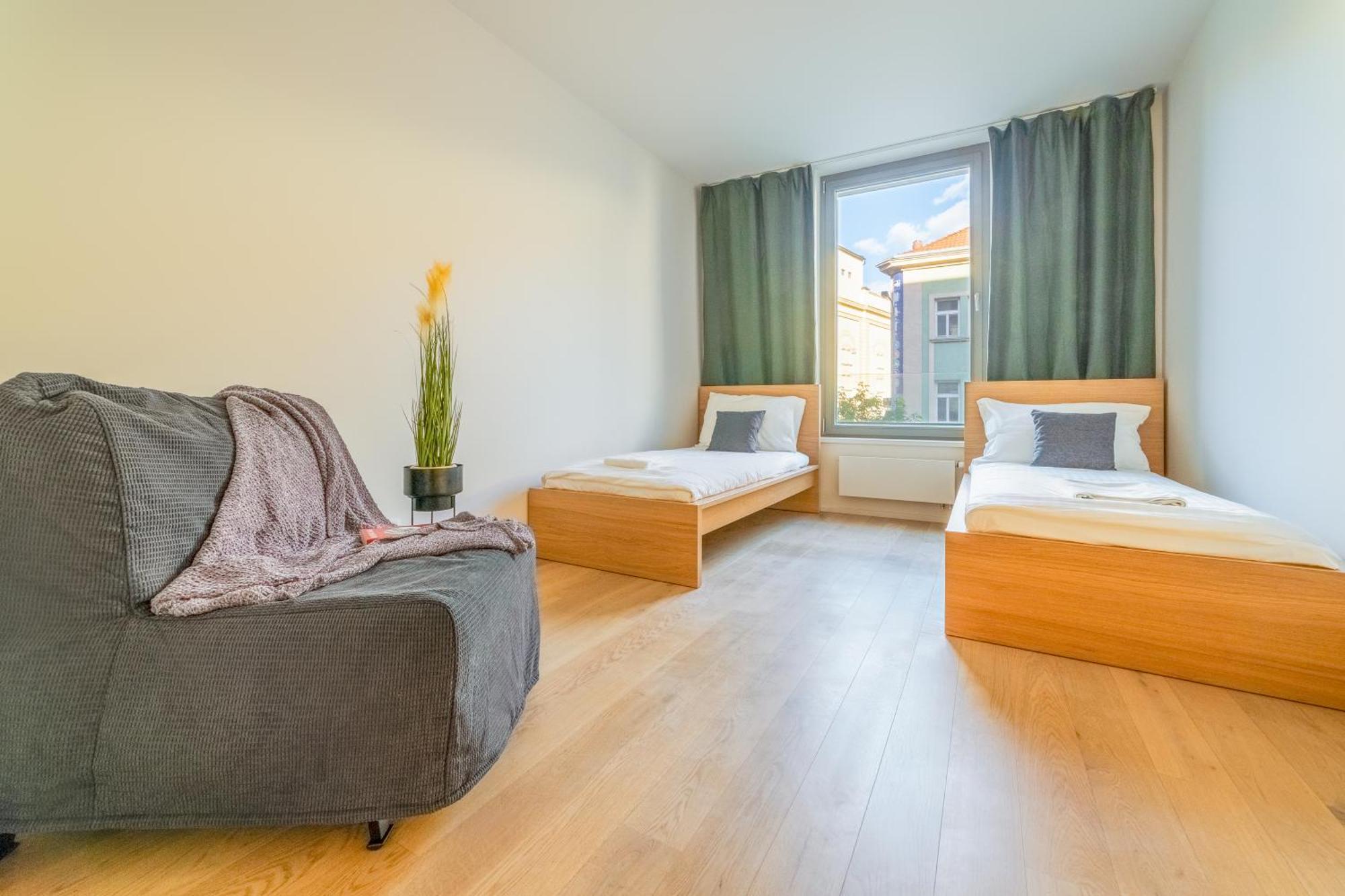 Apartamento Premium Woodsy With Parking Garage By Rentez Praga